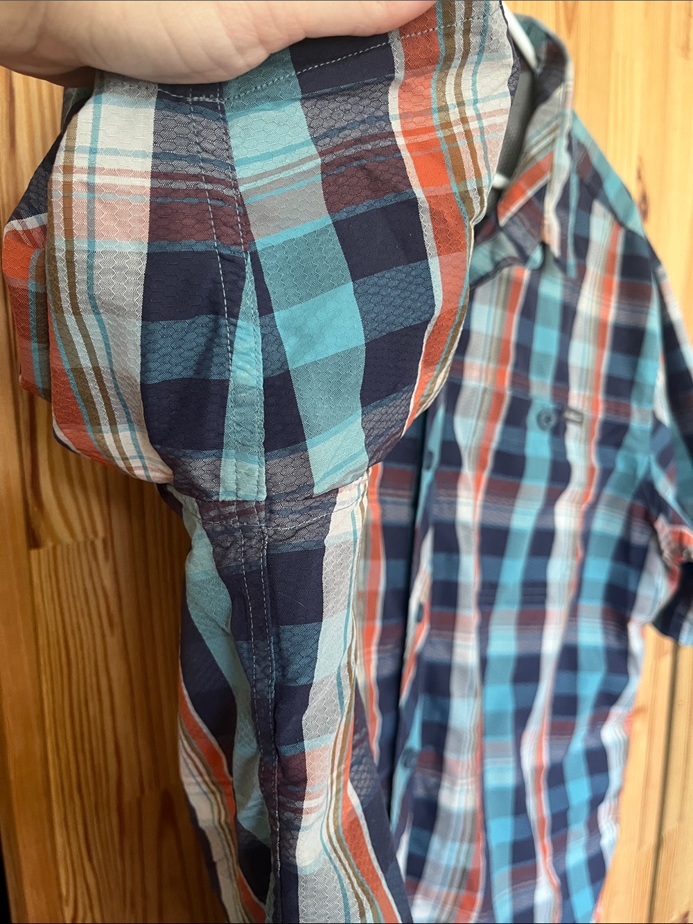 Eddie Bauer Blue Plaid Short-Sleeve Shirt (size XL) - Picture 4 of 7